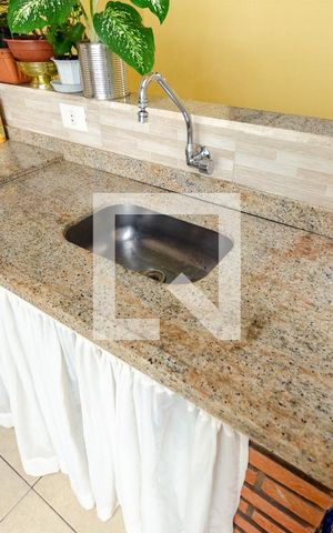 Casa à venda com 220m², 3 quartos e 4 vagas Casa à venda com 220m², 3 quartos e 4 vagasChurrasqueira