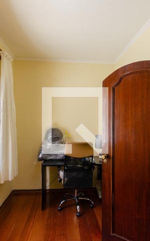 Casa à venda com 220m², 3 quartos e 4 vagas Casa à venda com 220m², 3 quartos e 4 vagasQuarto 1