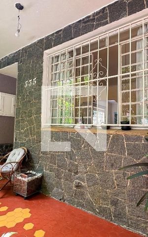 Casa à venda com 163m², 3 quartos e 2 vagas Casa à venda com 163m², 3 quartos e 2 vagasHall de entrada