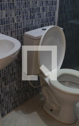 Casa de condomínio para alugar com 130m², 2 quartos e 1 vagaBanheiro Corredor