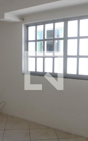 Casa de condomínio para alugar com 130m², 2 quartos e 1 vagaSala