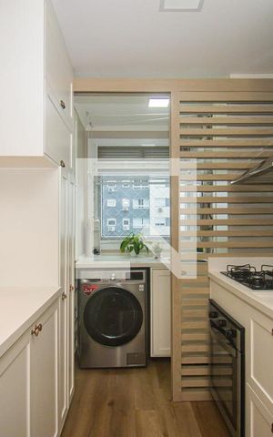 Apartamento à venda com 81m², 3 quartos e 2 vagas Apartamento à venda com 81m², 3 quartos e 2 vagasCozinha e Área de Serviço