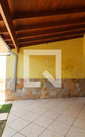 Casa à venda com 120m², 3 quartos e 2 vagas Casa à venda com 120m², 3 quartos e 2 vagasGaragem