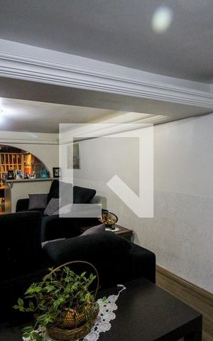 Casa à venda com 750m², 6 quartos e 4 vagas Casa à venda com 750m², 6 quartos e 4 vagasSala 2