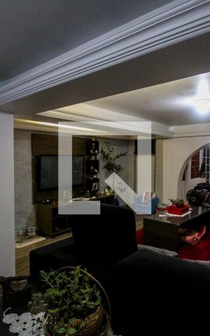 Casa à venda com 750m², 6 quartos e 4 vagas Casa à venda com 750m², 6 quartos e 4 vagasSala 2
