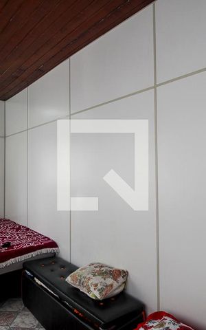 Casa à venda com 750m², 6 quartos e 4 vagas Casa à venda com 750m², 6 quartos e 4 vagasQuarto 1