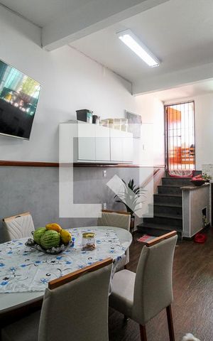 Casa à venda com 750m², 6 quartos e 4 vagas Casa à venda com 750m², 6 quartos e 4 vagasCasa 2 - Cozinha 2