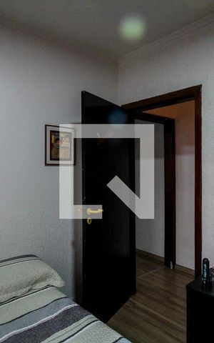 Casa à venda com 750m², 6 quartos e 4 vagas Casa à venda com 750m², 6 quartos e 4 vagasCasa 2 - Quarto 3
