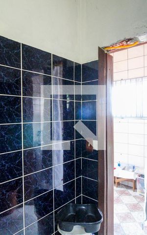 Casa à venda com 750m², 6 quartos e 4 vagas Casa à venda com 750m², 6 quartos e 4 vagasBanheiro