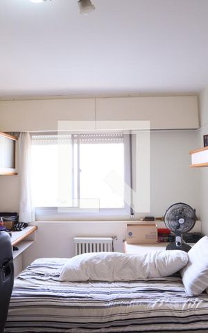 Apartamento à venda com 200m², 4 quartos e 5 vagas Apartamento à venda com 200m², 4 quartos e 5 vagasQuarto 4