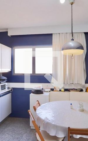Apartamento à venda com 200m², 4 quartos e 5 vagas Apartamento à venda com 200m², 4 quartos e 5 vagasCopa