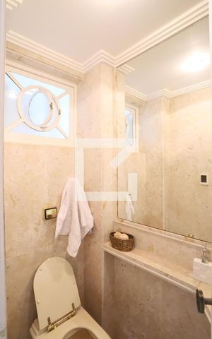 Apartamento à venda com 200m², 4 quartos e 5 vagas Apartamento à venda com 200m², 4 quartos e 5 vagasLavabo