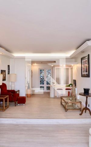 Apartamento à venda com 200m², 4 quartos e 5 vagas Apartamento à venda com 200m², 4 quartos e 5 vagasSala
