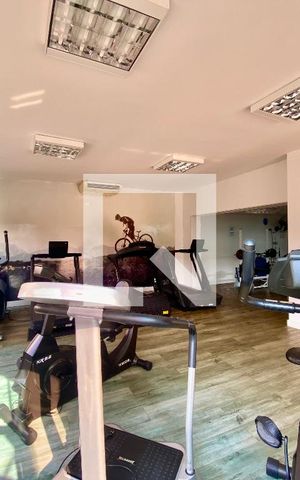 Apartamento à venda com 200m², 4 quartos e 5 vagas Apartamento à venda com 200m², 4 quartos e 5 vagasAcademia