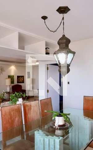 Apartamento à venda com 200m², 4 quartos e 5 vagas Apartamento à venda com 200m², 4 quartos e 5 vagasSala de Jantar