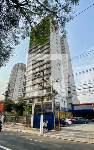 Apartamento à venda com 200m², 4 quartos e 5 vagas Apartamento à venda com 200m², 4 quartos e 5 vagasFachada