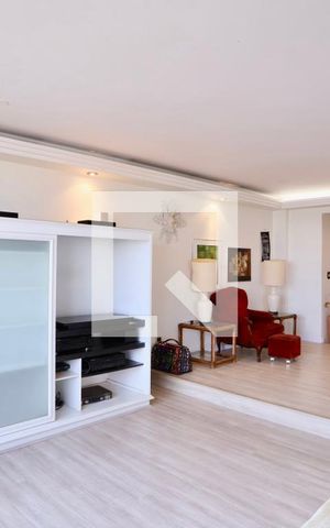 Apartamento à venda com 200m², 4 quartos e 5 vagas Apartamento à venda com 200m², 4 quartos e 5 vagasSala