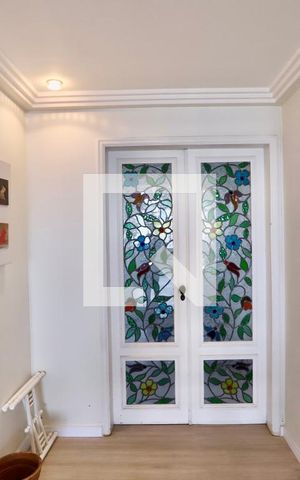 Apartamento à venda com 200m², 4 quartos e 5 vagas Apartamento à venda com 200m², 4 quartos e 5 vagasSala