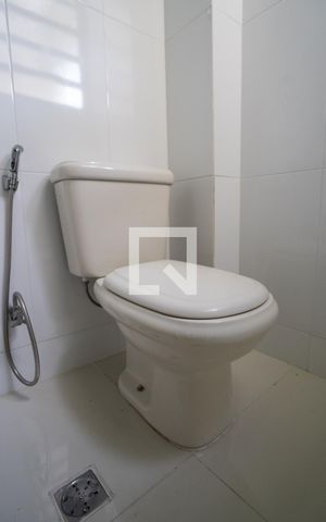 Apartamento à venda com 50m², 2 quartos e 1 vaga Apartamento à venda com 50m², 2 quartos e 1 vagaBanheiro