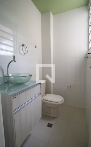 Apartamento à venda com 50m², 2 quartos e 1 vaga Apartamento à venda com 50m², 2 quartos e 1 vagaBanheiro