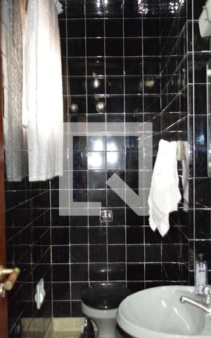 Casa à venda com 423m², 4 quartos e 6 vagasLavabo