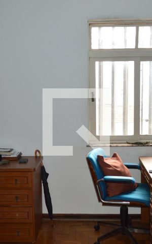 Casa à venda com 423m², 4 quartos e 6 vagasQuarto 2