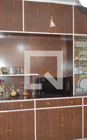 Casa à venda com 423m², 4 quartos e 6 vagasCopa