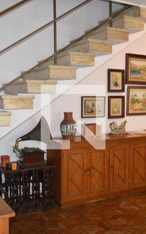 Casa à venda com 423m², 4 quartos e 6 vagasSala de Jantar