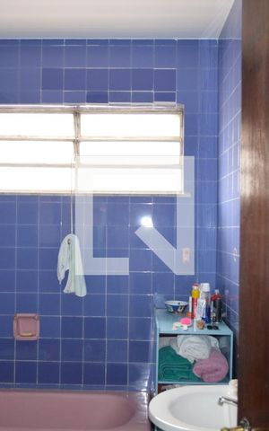 Casa à venda com 423m², 4 quartos e 6 vagasBanheiro