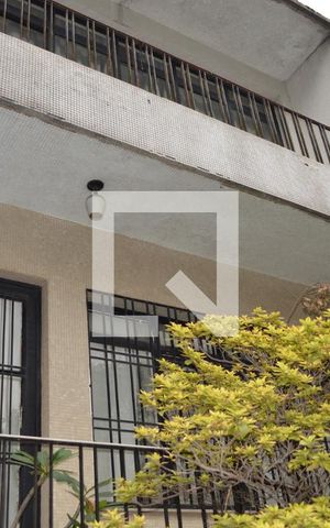 Casa à venda com 423m², 4 quartos e 6 vagasFachada
