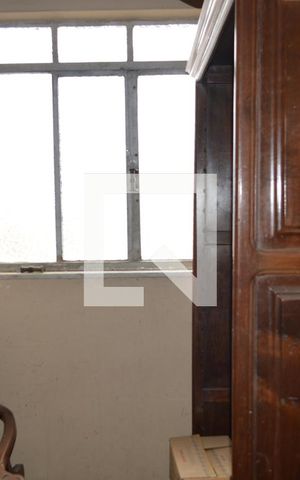 Casa à venda com 423m², 4 quartos e 6 vagasQuarto de Serviço