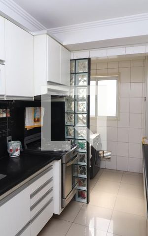 Apartamento para alugar com 98m², 3 quartos e 2 vagasCozinha
