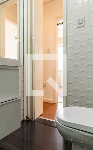 Apartamento para alugar com 100m², 2 quartos e sem vagaBanheiro