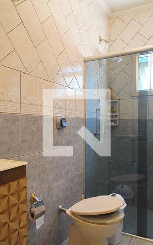 Casa à venda com 210m², 2 quartos e 4 vagas Casa à venda com 210m², 2 quartos e 4 vagasBanheiro