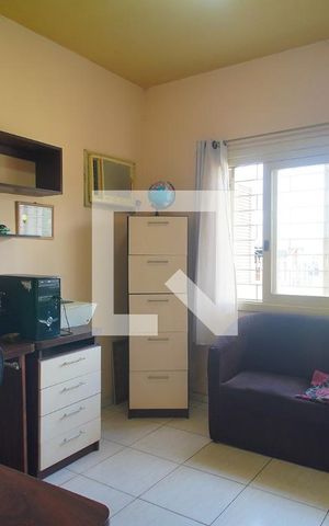 Casa à venda com 210m², 2 quartos e 4 vagas Casa à venda com 210m², 2 quartos e 4 vagasEscritório