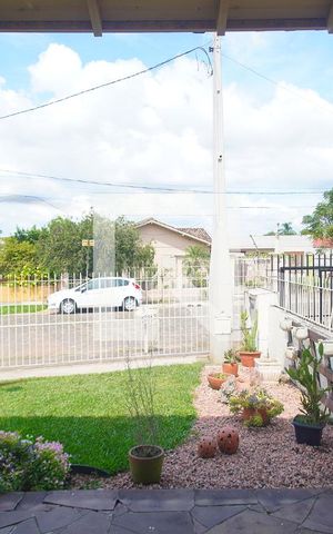 Casa à venda com 210m², 2 quartos e 4 vagas Casa à venda com 210m², 2 quartos e 4 vagasVista da Sala