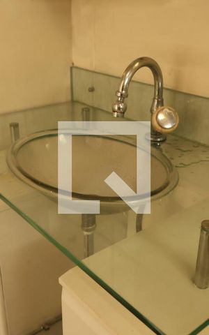 Apartamento à venda com 66m², 1 quarto e sem vagaBanheiro