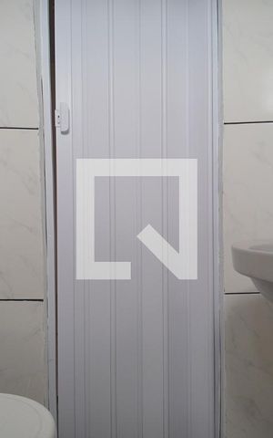 Casa à venda com 40m², 1 quarto e 1 vaga Casa à venda com 40m², 1 quarto e 1 vagaBanheiro