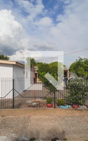 Casa à venda com 40m², 1 quarto e 1 vaga Casa à venda com 40m², 1 quarto e 1 vagaFachada