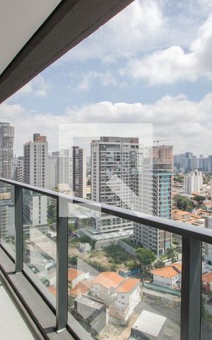 Studio para alugar com 30m², 1 quarto e sem vaga Studio para alugar com 30m², 1 quarto e sem vagaVaranda