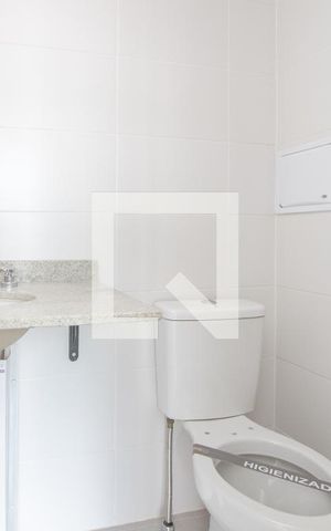 Studio para alugar com 30m², 1 quarto e sem vaga Studio para alugar com 30m², 1 quarto e sem vagaBanheiro