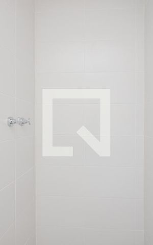 Studio para alugar com 30m², 1 quarto e sem vaga Studio para alugar com 30m², 1 quarto e sem vagaBanheiro