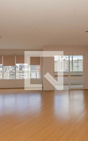 Apartamento à venda com 182m², 4 quartos e 2 vagas Apartamento à venda com 182m², 4 quartos e 2 vagasSala
