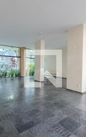 Apartamento à venda com 182m², 4 quartos e 2 vagas Apartamento à venda com 182m², 4 quartos e 2 vagasÁrea comum - Salão de festas
