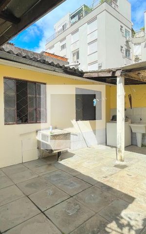 Casa à venda com 110m², 3 quartos e 7 vagas Casa à venda com 110m², 3 quartos e 7 vagasÁrea de Serviço