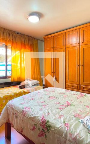 Casa à venda com 110m², 3 quartos e 7 vagas Casa à venda com 110m², 3 quartos e 7 vagasSuite
