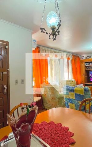 Casa à venda com 110m², 3 quartos e 7 vagas Casa à venda com 110m², 3 quartos e 7 vagasSala