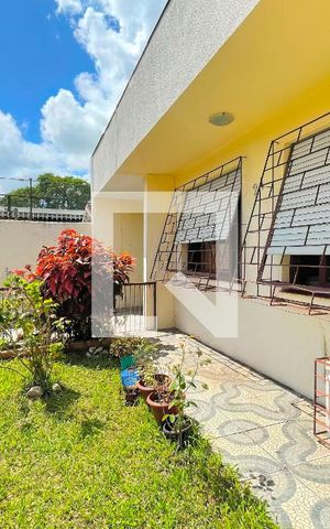 Casa à venda com 110m², 3 quartos e 7 vagas Casa à venda com 110m², 3 quartos e 7 vagasJardim