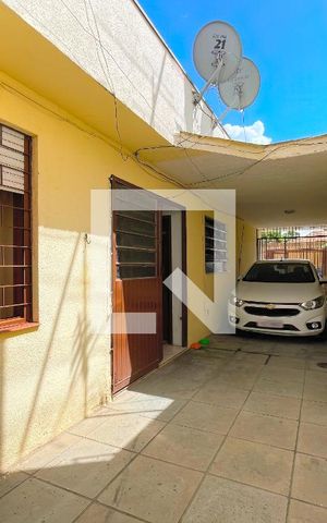 Casa à venda com 110m², 3 quartos e 7 vagas Casa à venda com 110m², 3 quartos e 7 vagasQuintal