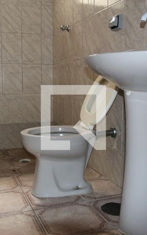 Casa para alugar com 60m², 1 quarto e sem vagaBanheiro